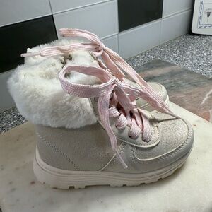 Kids' Cozy Fur-Lined Boots - Pink & White